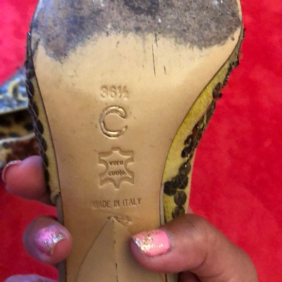 Yellow suede sequined sling back - Picture 5 of 5